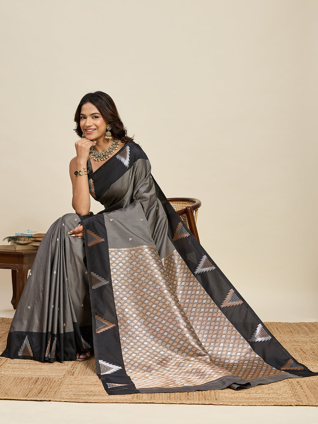 Vedant Vastram Soft Litchi Silk Banarasi Silk Jacquard Saree - Black | Grocsy