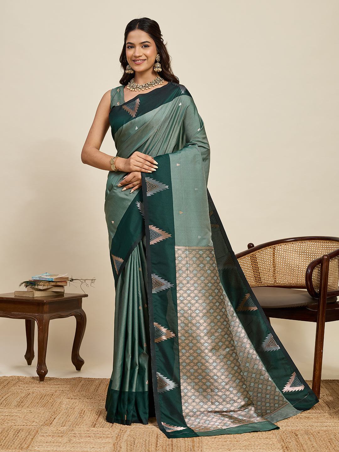 Vedant Vastram Soft Litchi Silk Banarasi Silk Jacquard Saree - Green | Grocsy