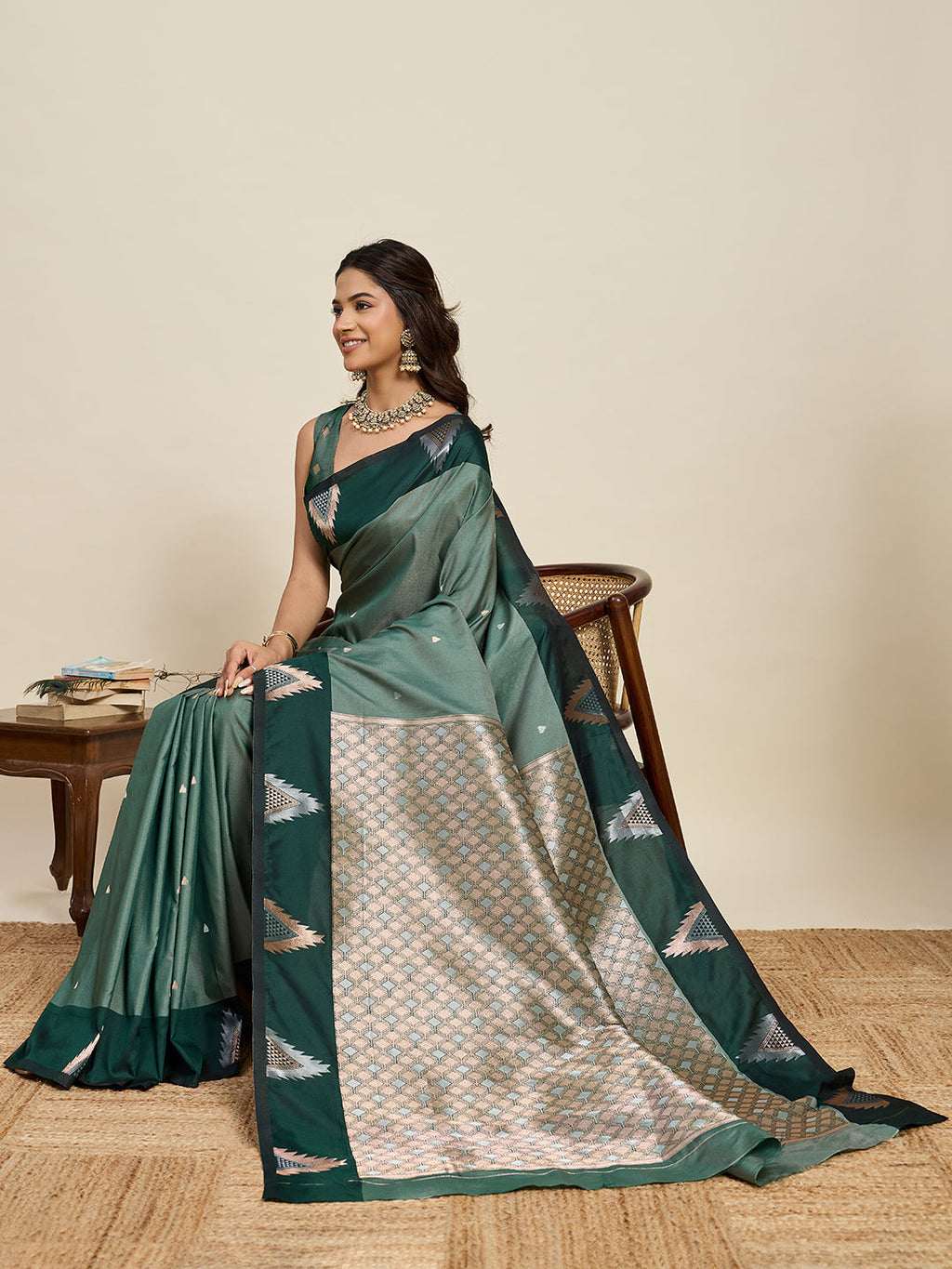 Vedant Vastram Soft Litchi Silk Banarasi Silk Jacquard Saree - Green | Grocsy