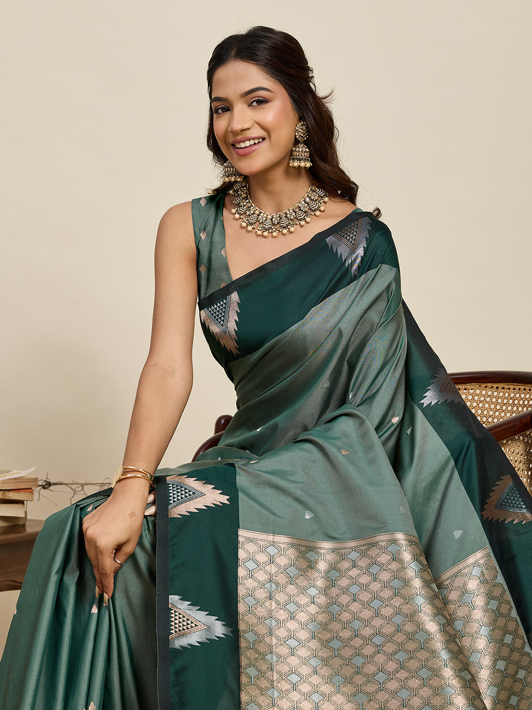 Vedant Vastram Soft Litchi Silk Banarasi Silk Jacquard Saree - Green | Grocsy