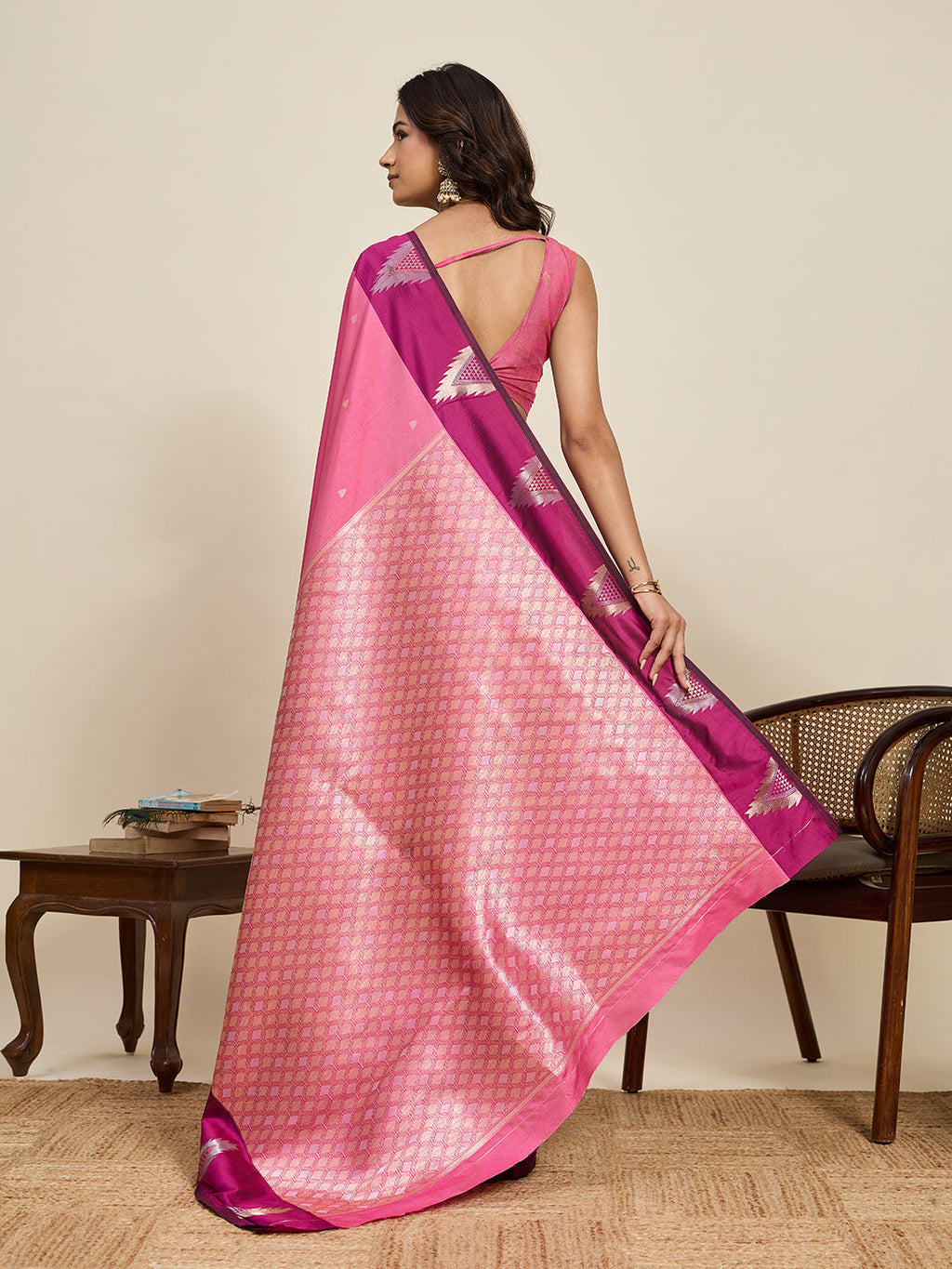 Vedant Vastram Soft Litchi Silk Banarasi Silk Jacquard Saree - Pink | Grocsy