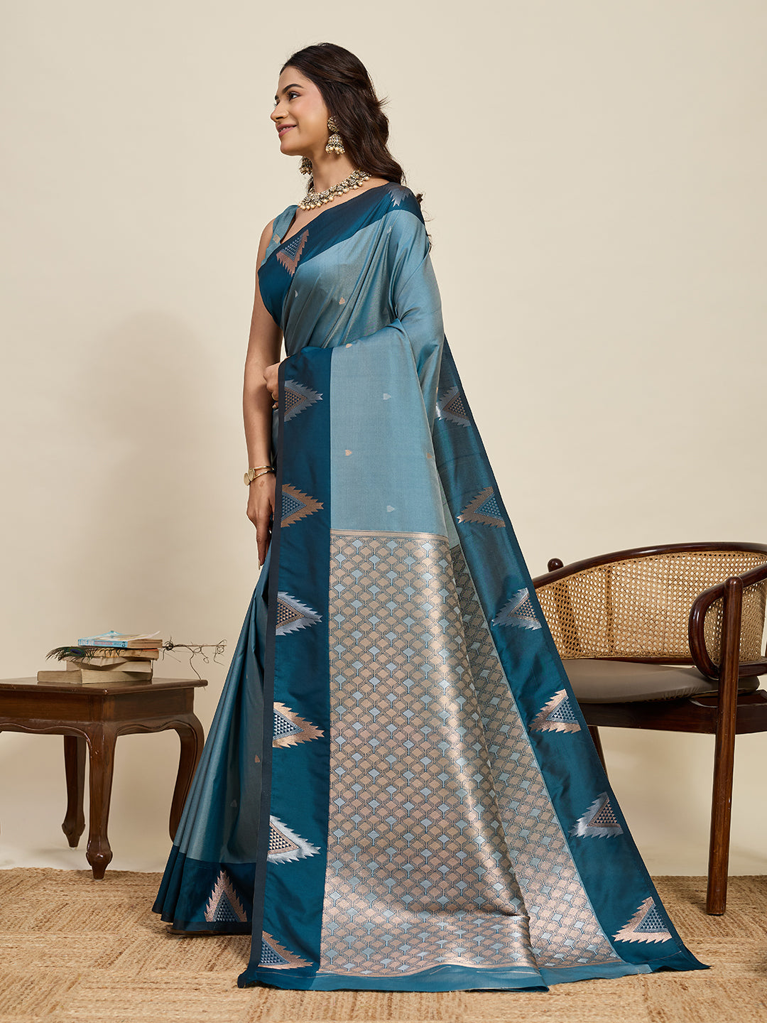 Vedant Vastram Soft Litchi Silk Banarasi Silk Jacquard Saree - Rama | Grocsy