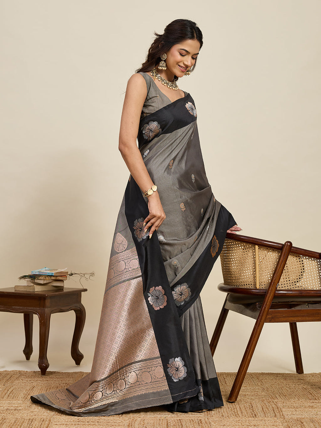 Vedant Vastram Soft Litchi Silk Banarasi Silk Jacquard Saree - Black | Grocsy