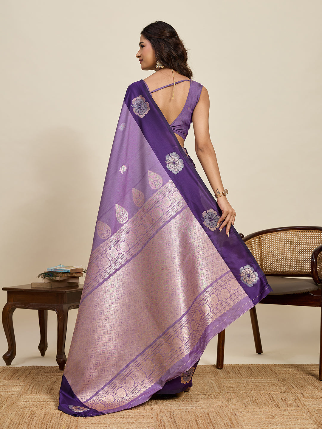 Vedant Vastram Soft Litchi Silk Banarasi Silk Jacquard Saree - Lavender | Grocsy