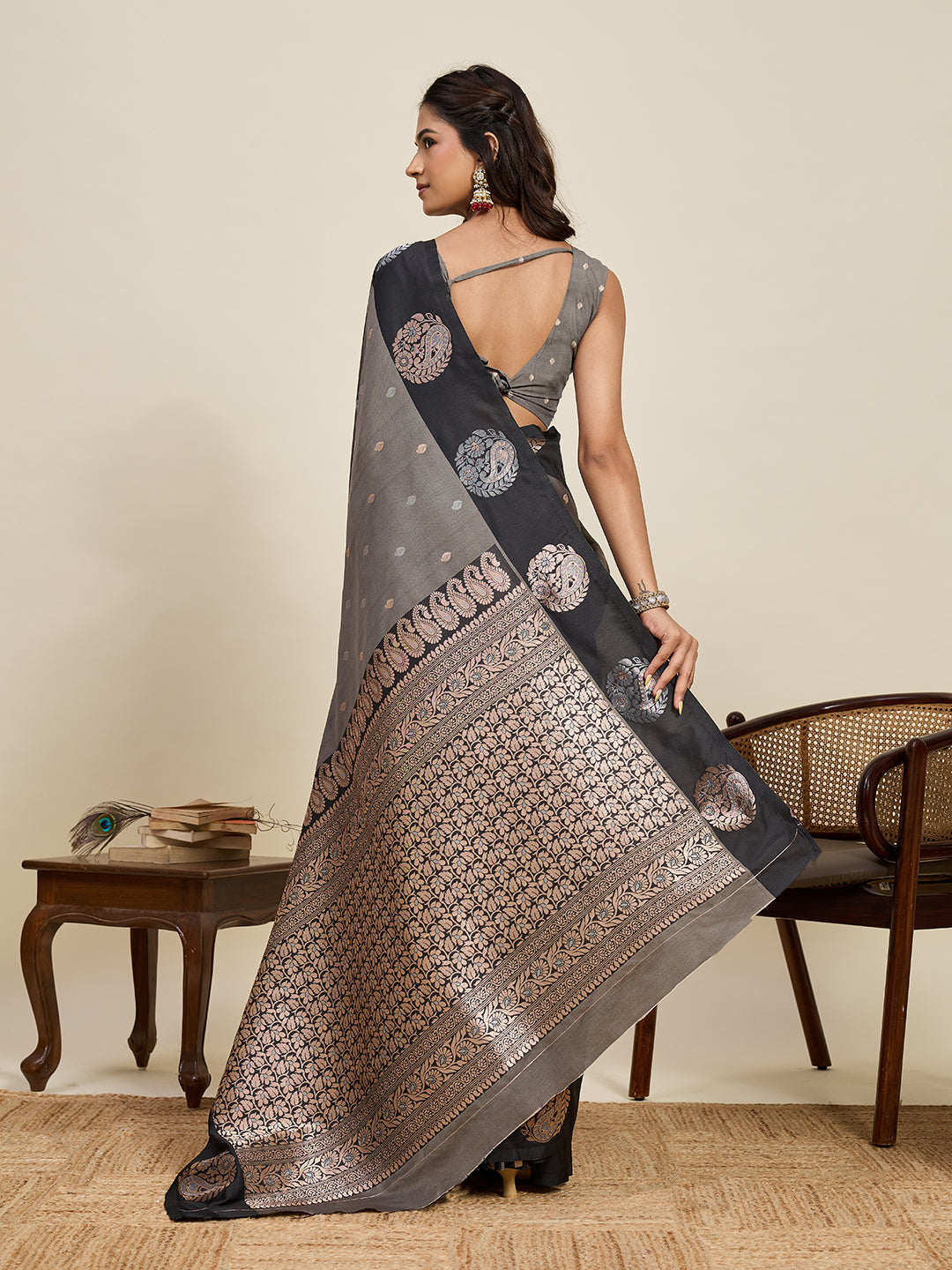 Vedant Vastram Soft Litchi Silk Banarasi Silk Jacquard Saree - Black | Grocsy