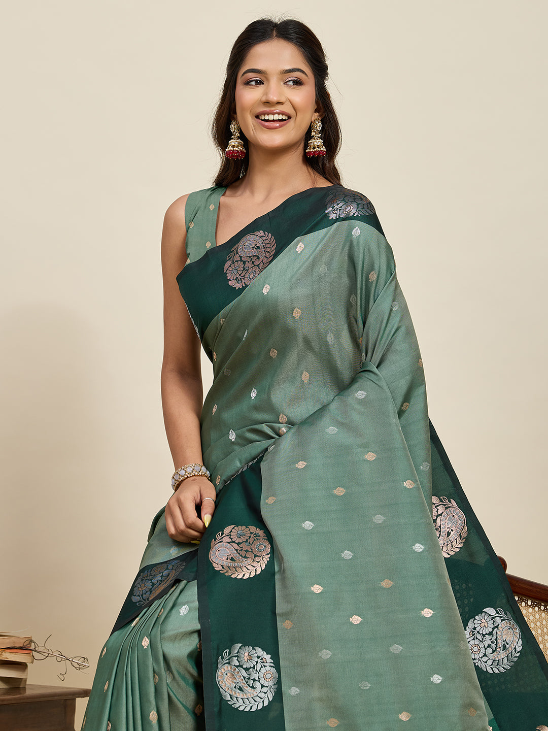 Vedant Vastram Soft Litchi Silk Banarasi Silk Jacquard Saree - Green | Grocsy