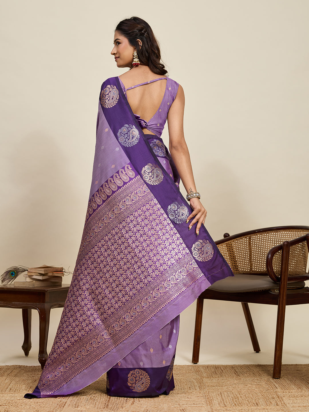 Vedant Vastram Soft Litchi Silk Banarasi Silk Jacquard Saree - Lavender | Grocsy