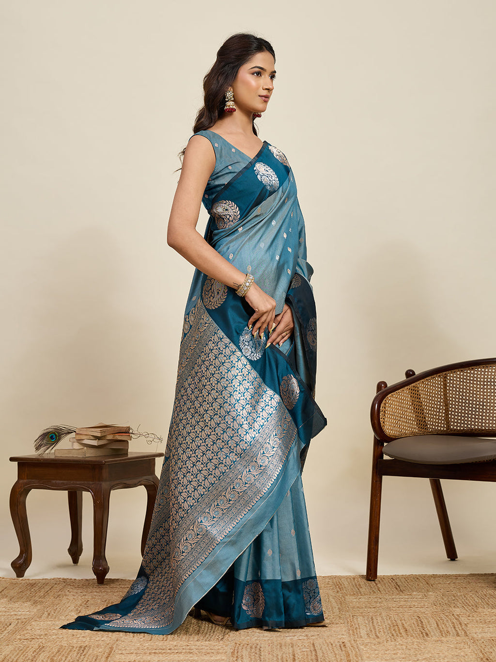 Vedant Vastram Soft Litchi Silk Banarasi Silk Jacquard Saree - Rama | Grocsy