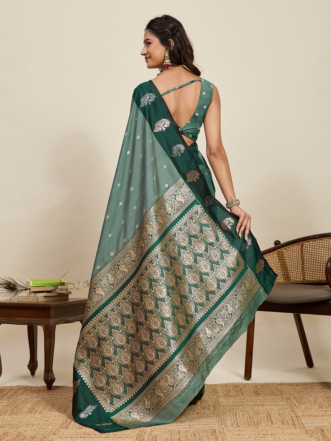 Vedant Vastram Soft Litchi Silk Banarasi Silk Jacquard Saree - Green | Grocsy