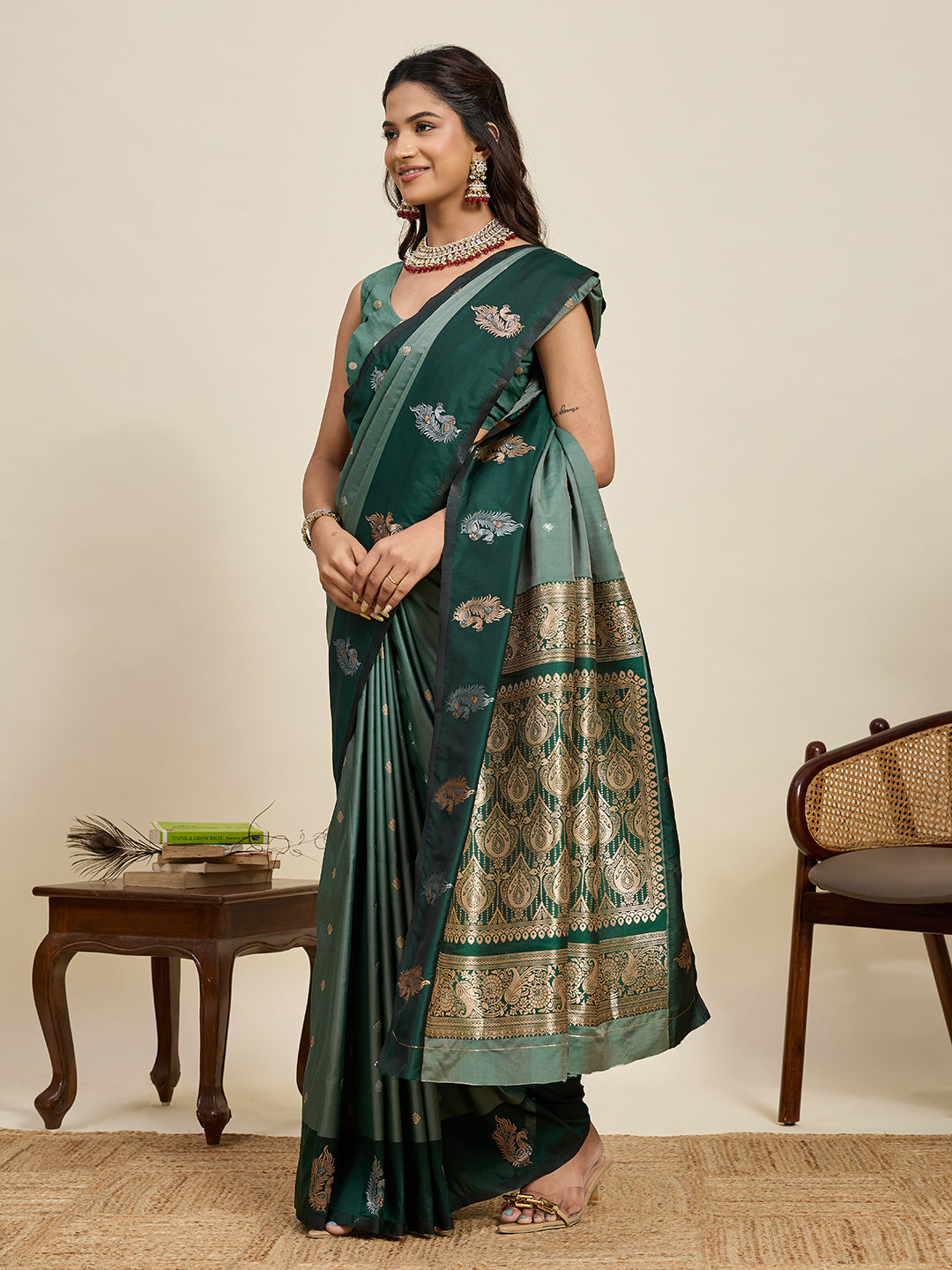 Vedant Vastram Soft Litchi Silk Banarasi Silk Jacquard Saree - Green | Grocsy