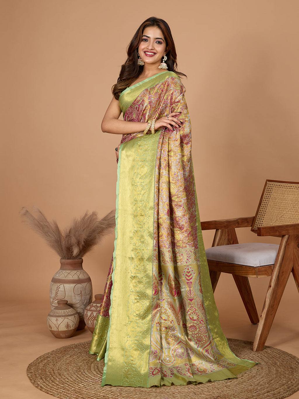 Vedant Vastram Soft Litchi Silk Kanjeevaram Silk Jacquard Saree - Magenta | Grocsy