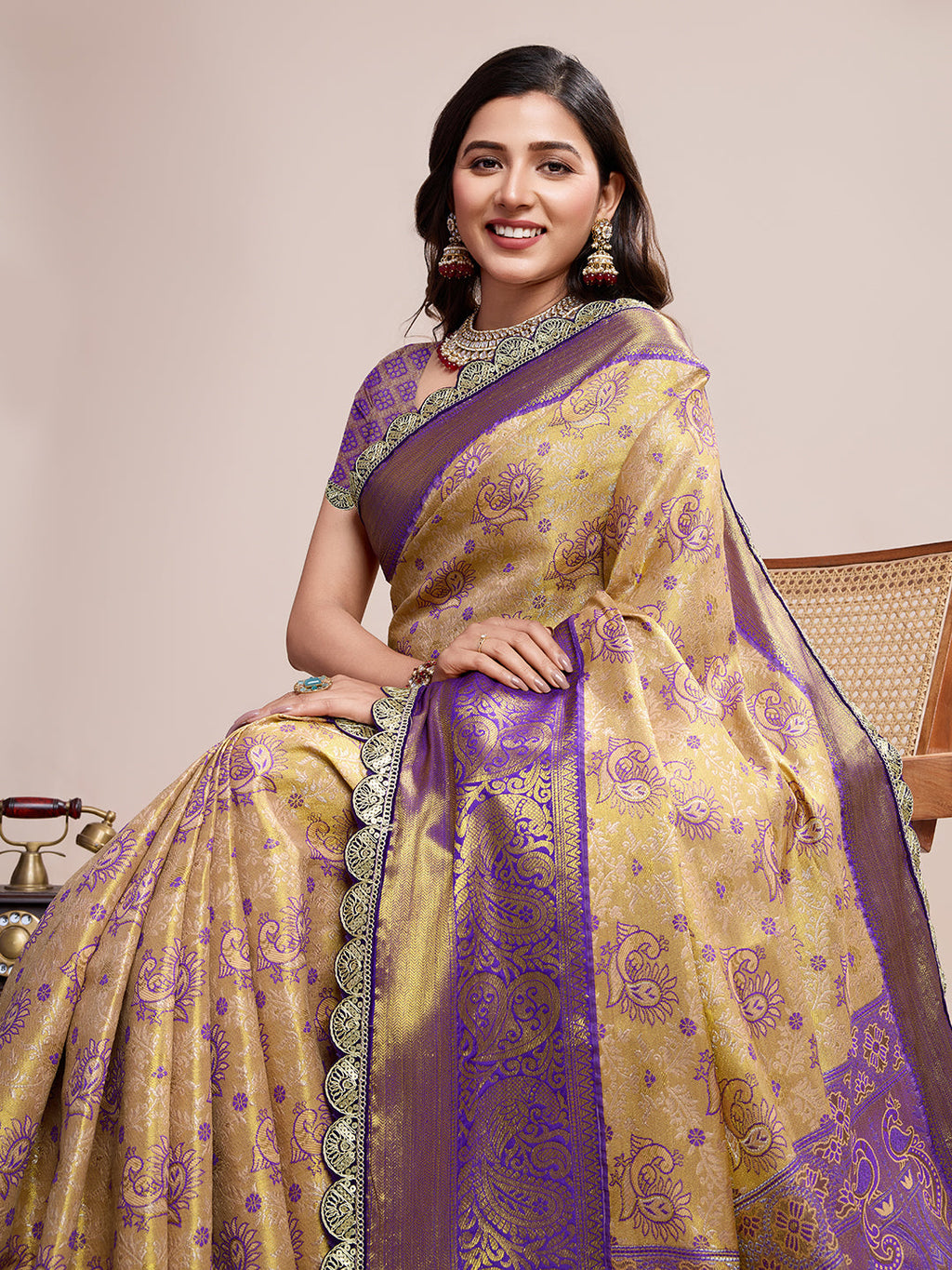 Vedant Vastram Soft Litchi Silk Kanjeevaram Silk Saree - Cream | Grocsy