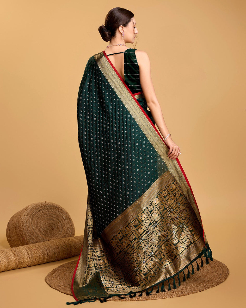 Vedant Vastram Soft Litchi Silk Banarasi Silk Saree - Green | Grocsy