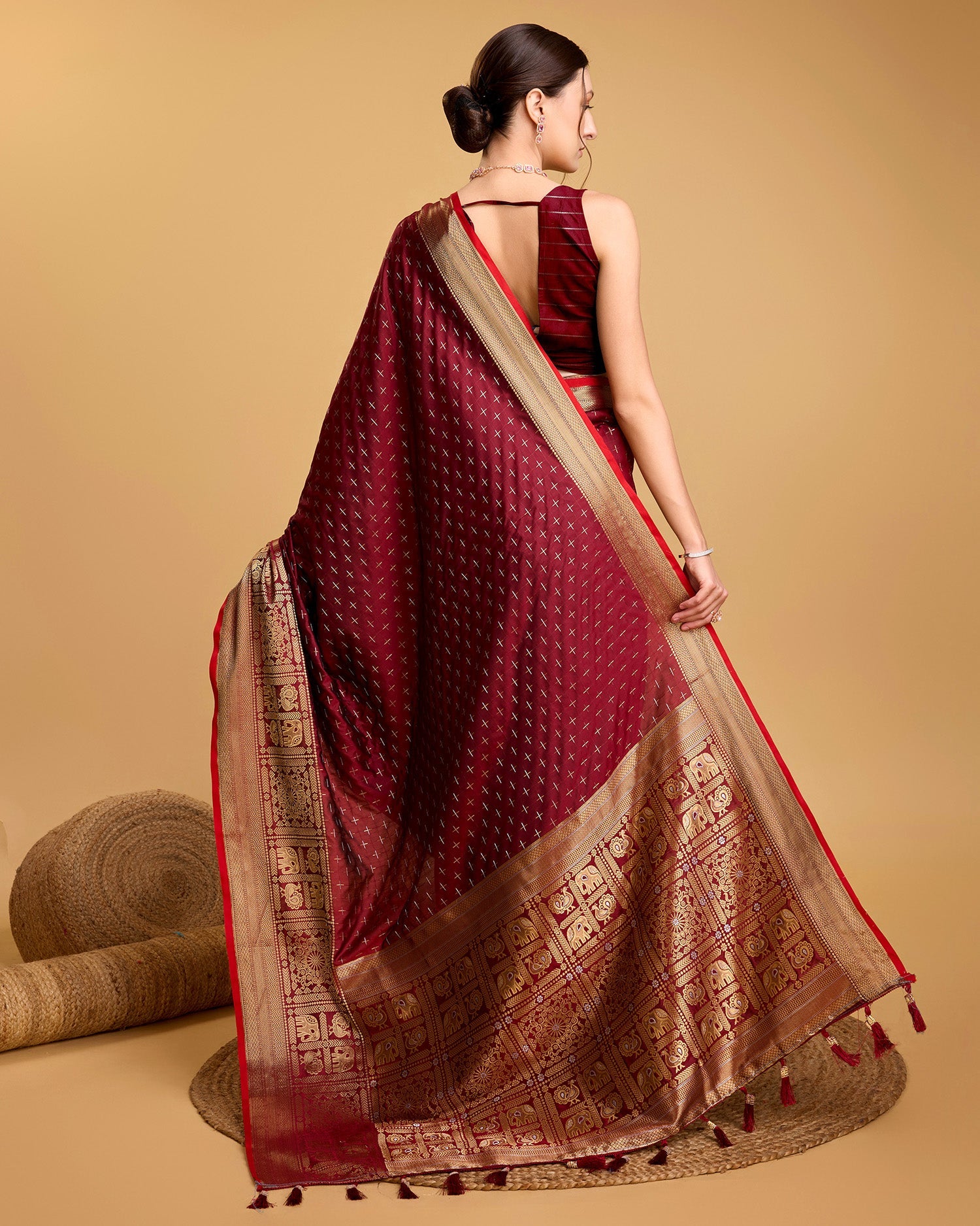 Vedant Vastram Soft Litchi Silk Banarasi Silk Saree - Maroon | Grocsy