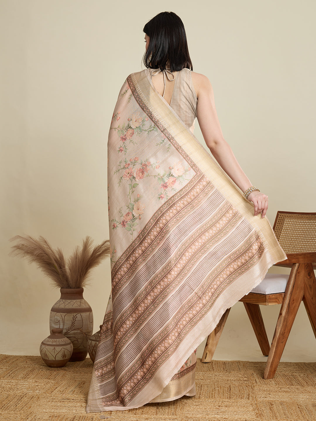 Vedant Vastram Cotton Silk Fancy Jacquard Bollywood Saree - Cream | Grocsy