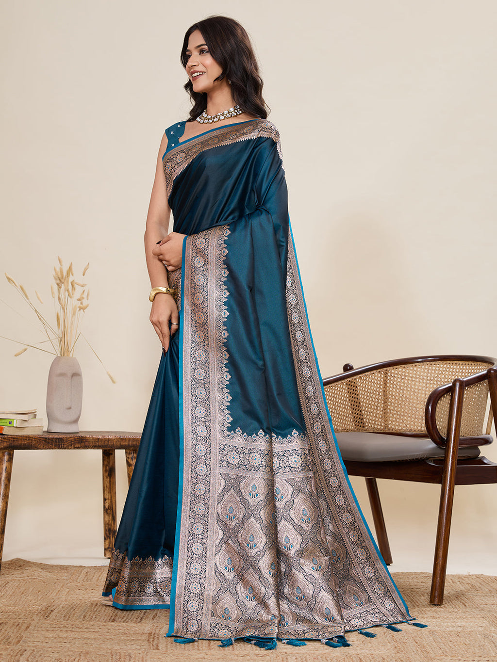 Vedant Vastram Soft Litchi Silk Banarasi Silk Jacquard Saree - Rama | Grocsy