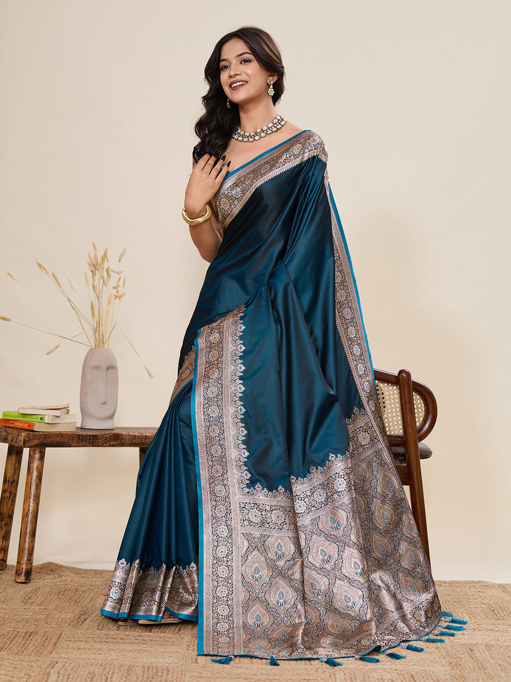Vedant Vastram Soft Litchi Silk Banarasi Silk Jacquard Saree - Rama | Grocsy
