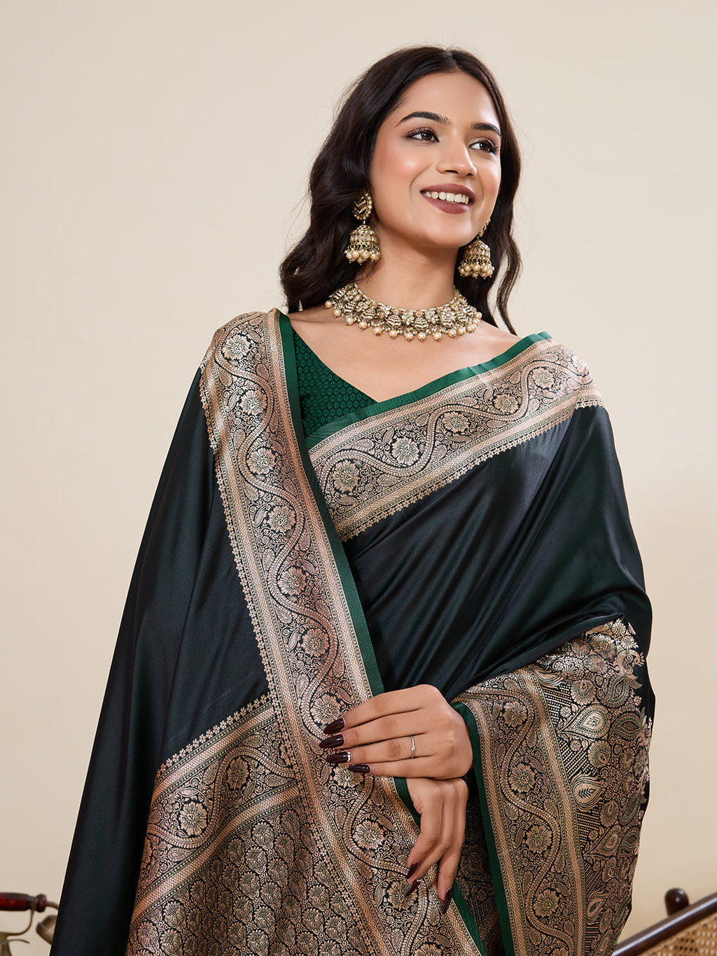 Vedant Vastram Soft Litchi Silk Banarasi Silk Jacquard Saree - Green | Grocsy