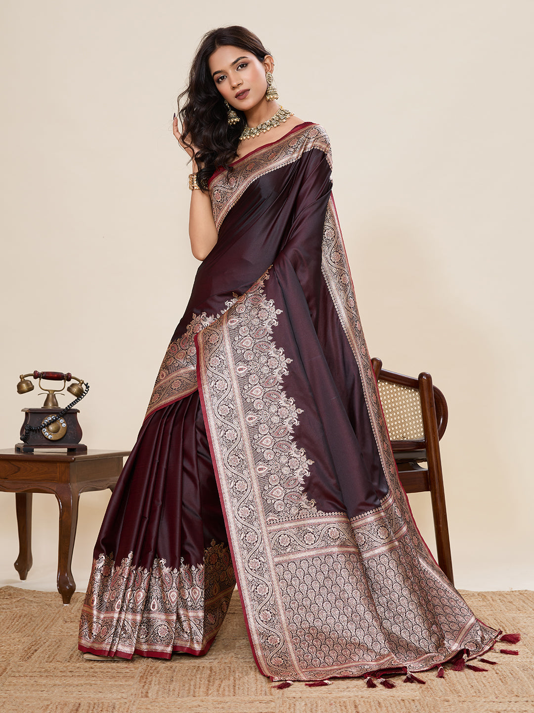 Vedant Vastram Soft Litchi Silk Banarasi Silk Jacquard Saree - Maroon | Grocsy