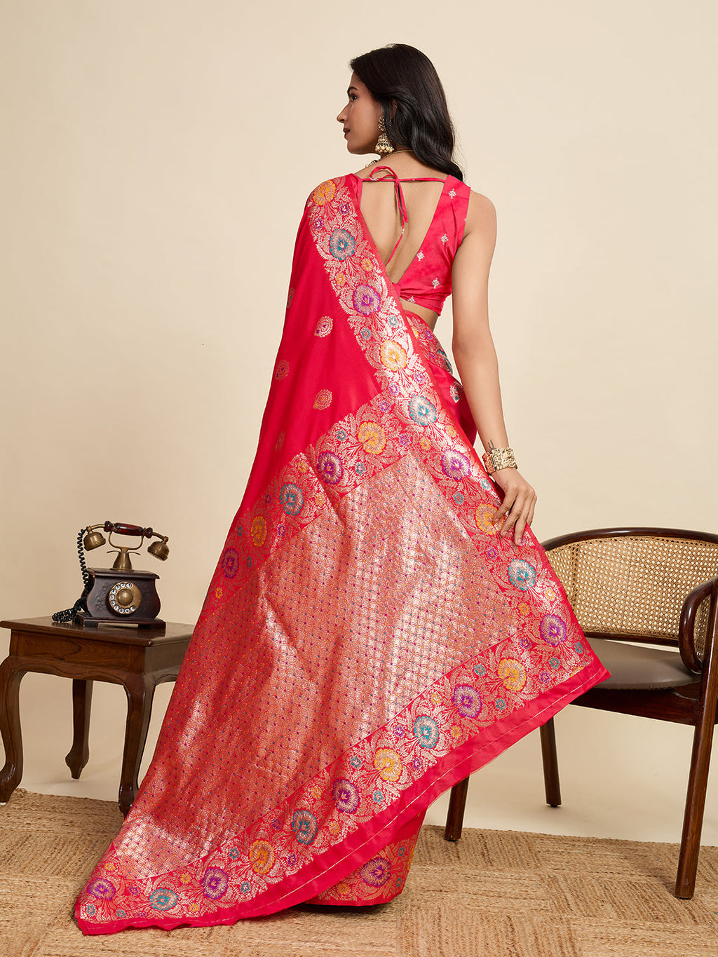 Vedant Vastram Soft Litchi Silk Banarasi Silk Jacquard Saree - Pink | Grocsy