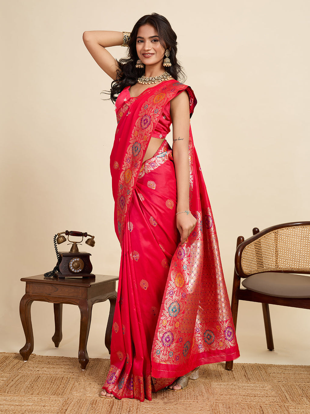 Vedant Vastram Soft Litchi Silk Banarasi Silk Jacquard Saree - Pink | Grocsy