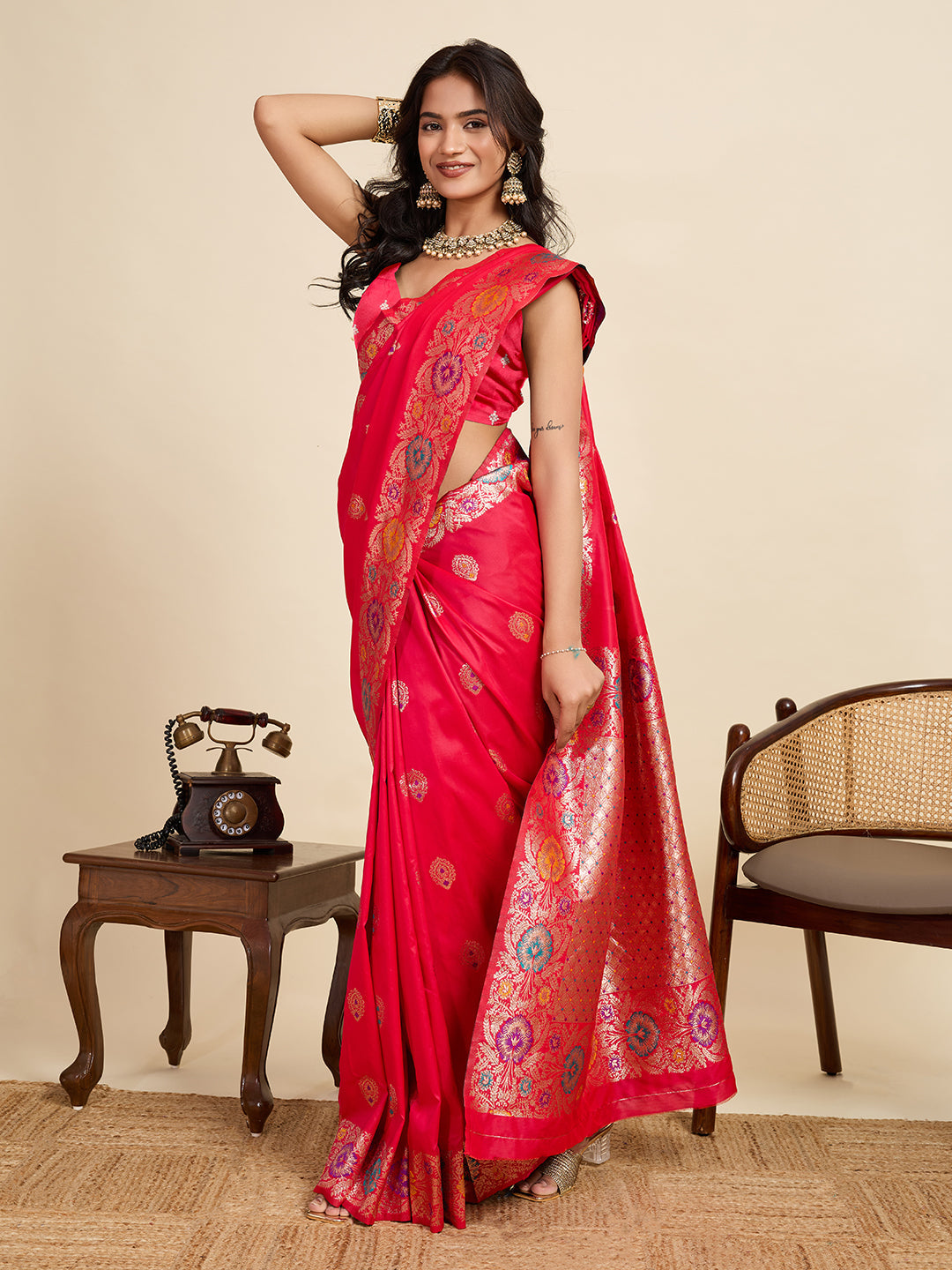 Vedant Vastram Soft Litchi Silk Banarasi Silk Jacquard Saree - Pink | Grocsy