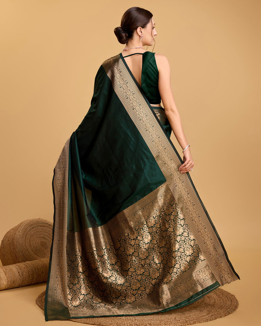Vedant Vastram Soft Litchi Silk Banarasi Silk Saree - Green | Grocsy