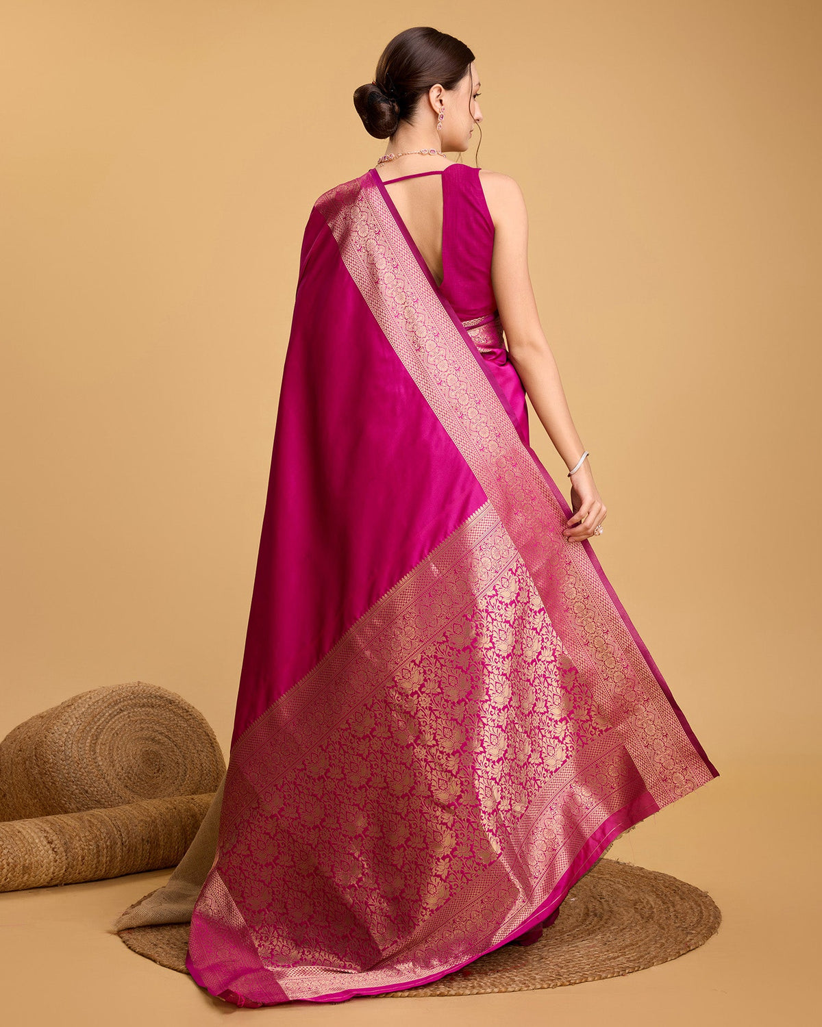Vedant Vastram Soft Litchi Silk Banarasi Silk Saree - Magenta | Grocsy