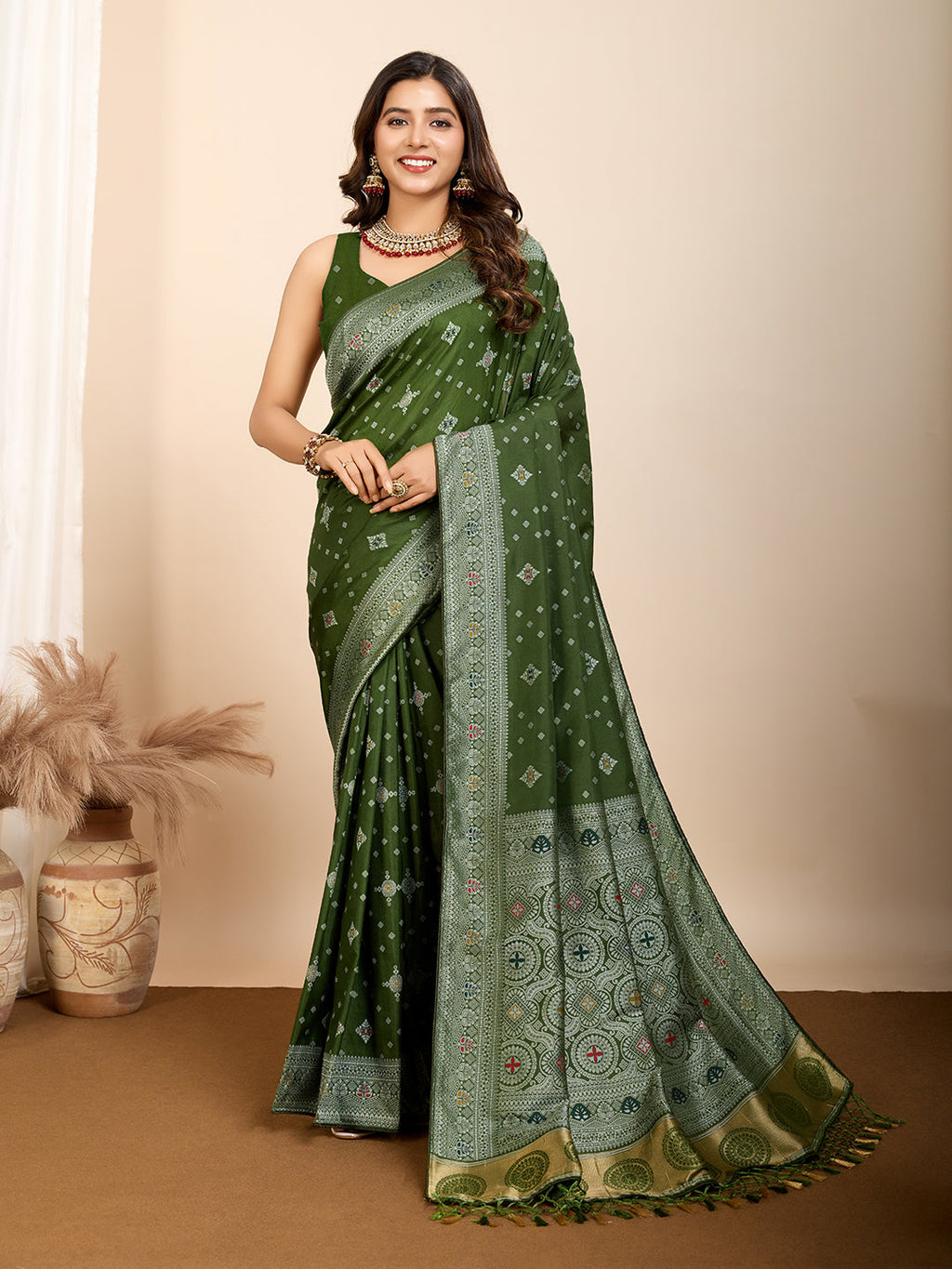 Vedant Vastram Maslin Dola Silk Kanjeevaram Silk Saree - Mahendi | Grocsy