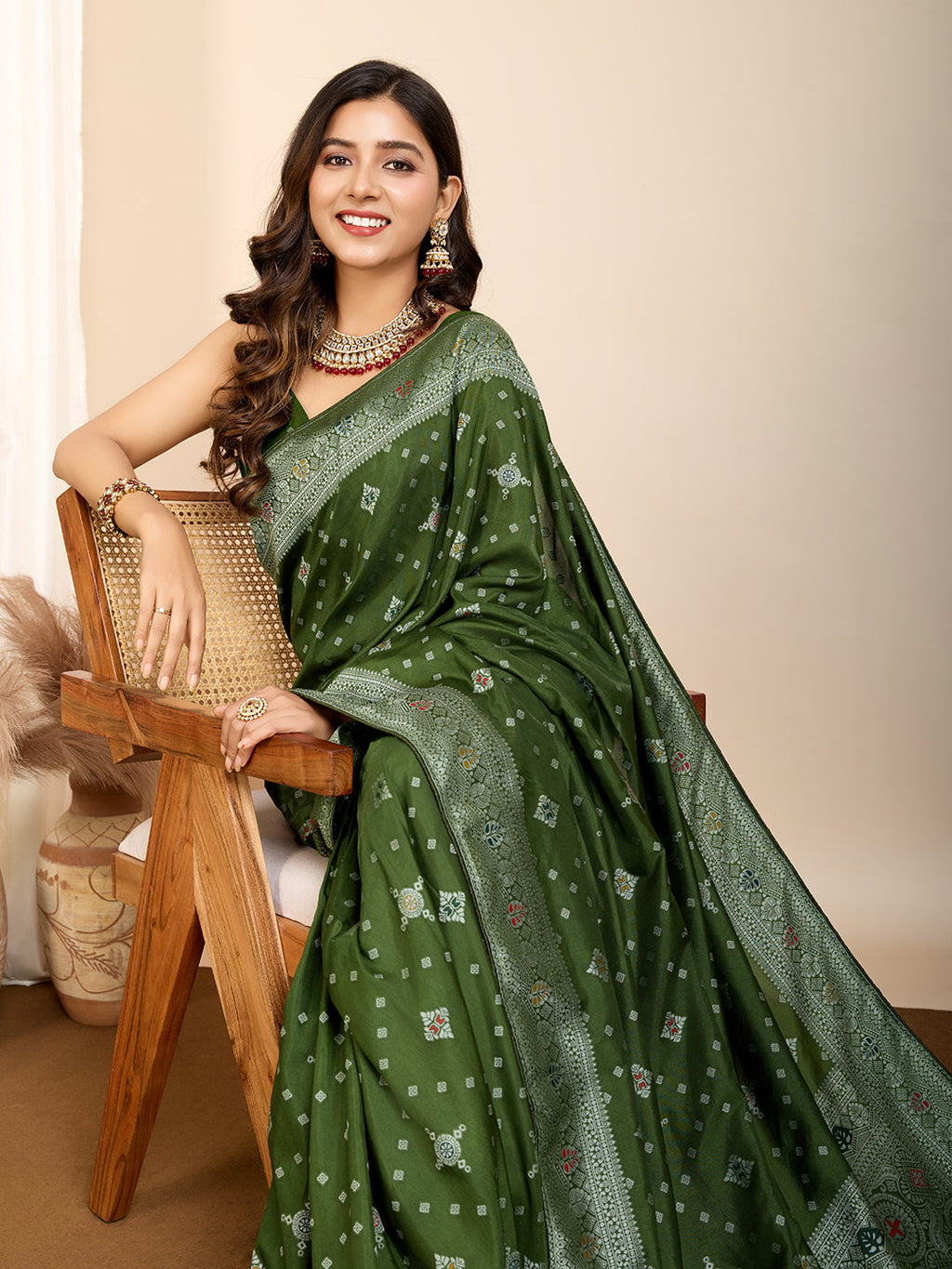 Vedant Vastram Maslin Dola Silk Kanjeevaram Silk Saree - Mahendi | Grocsy