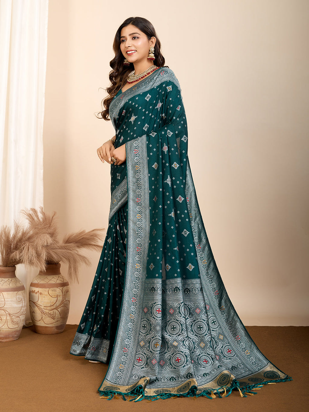 Vedant Vastram Maslin Dola Silk Kanjeevaram Silk Saree - Morpich | Grocsy