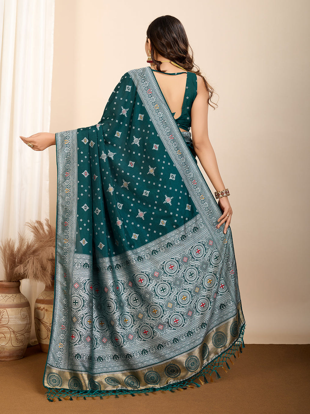 Vedant Vastram Maslin Dola Silk Kanjeevaram Silk Saree - Morpich | Grocsy