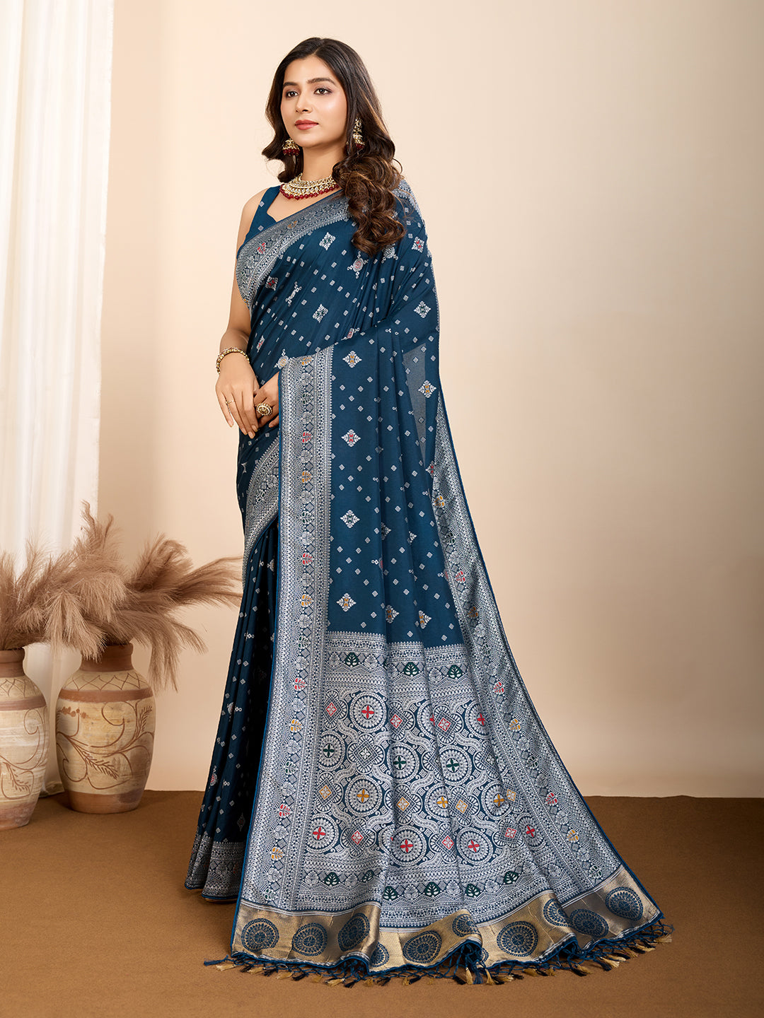 Vedant Vastram Maslin Dola Silk Kanjeevaram Silk Saree - Navy | Grocsy