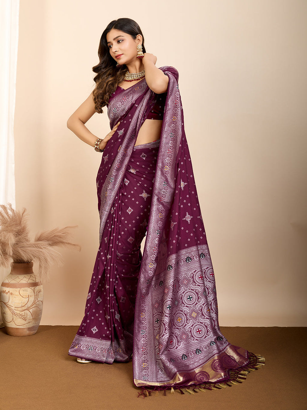 Vedant Vastram Maslin Dola Silk Kanjeevaram Silk Saree - Wine | Grocsy