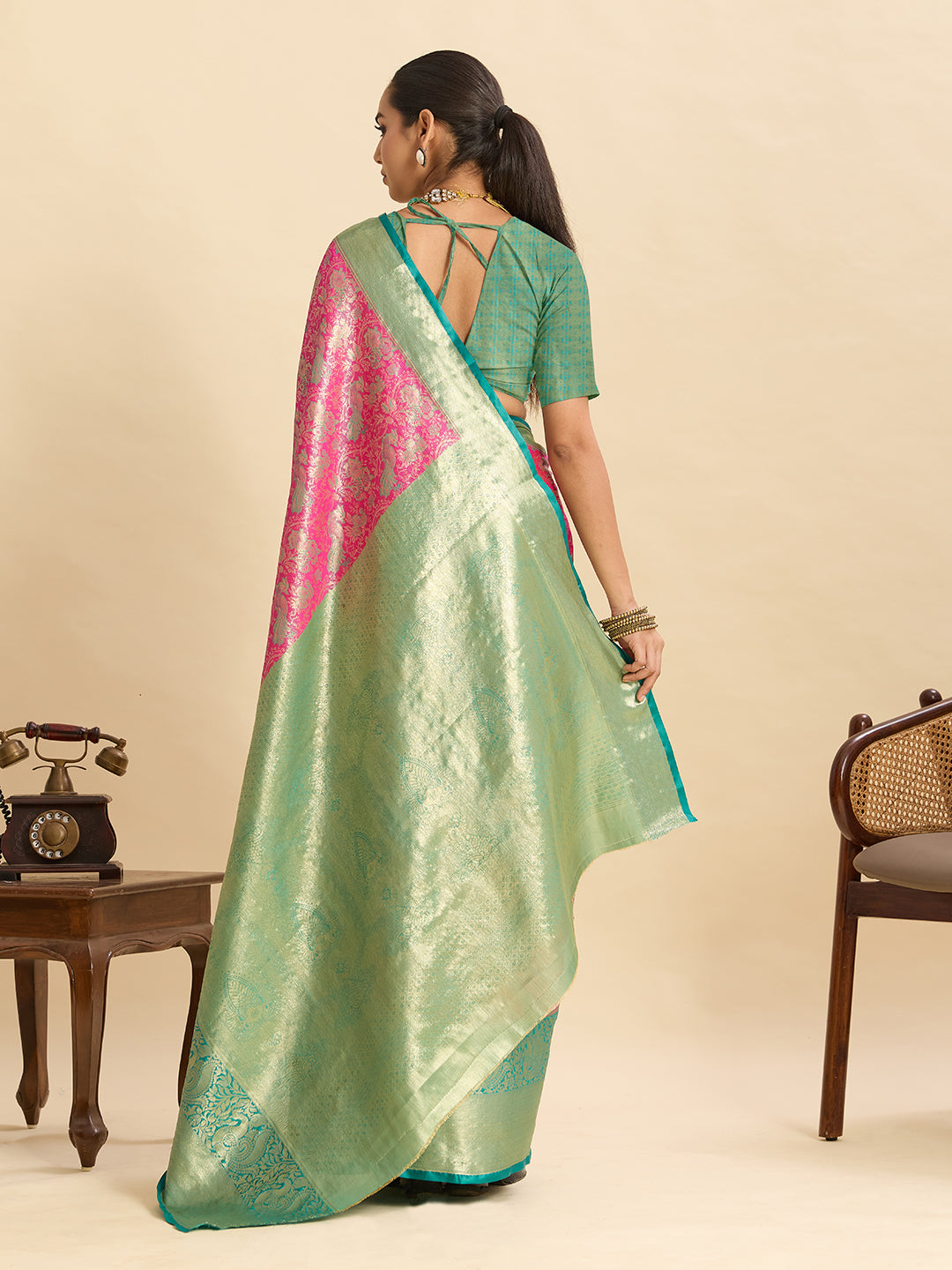 Vedant Vastram Soft Litchi Silk Kanjeevaram Silk Jacquard Saree - Peach | Grocsy