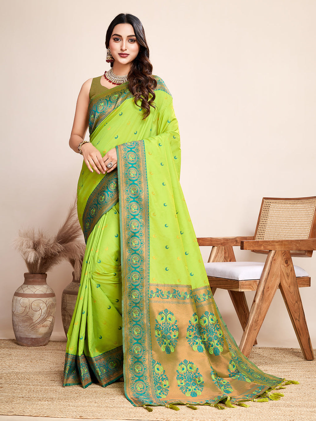 Vedant Vastram Soft Litchi Silk Kanjeevaram Silk Saree - Parrot | Grocsy