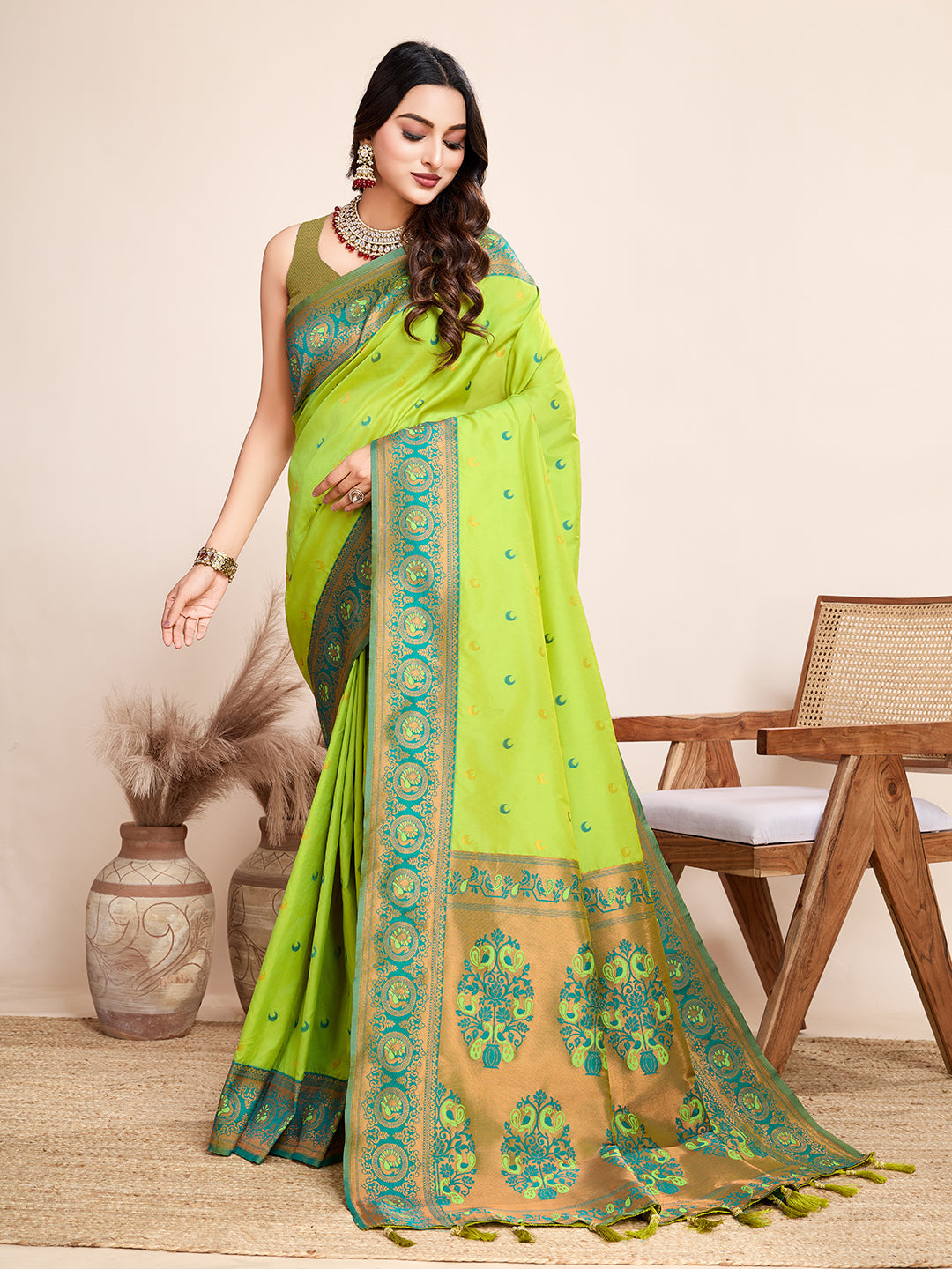 Vedant Vastram Soft Litchi Silk Kanjeevaram Silk Saree - Parrot | Grocsy