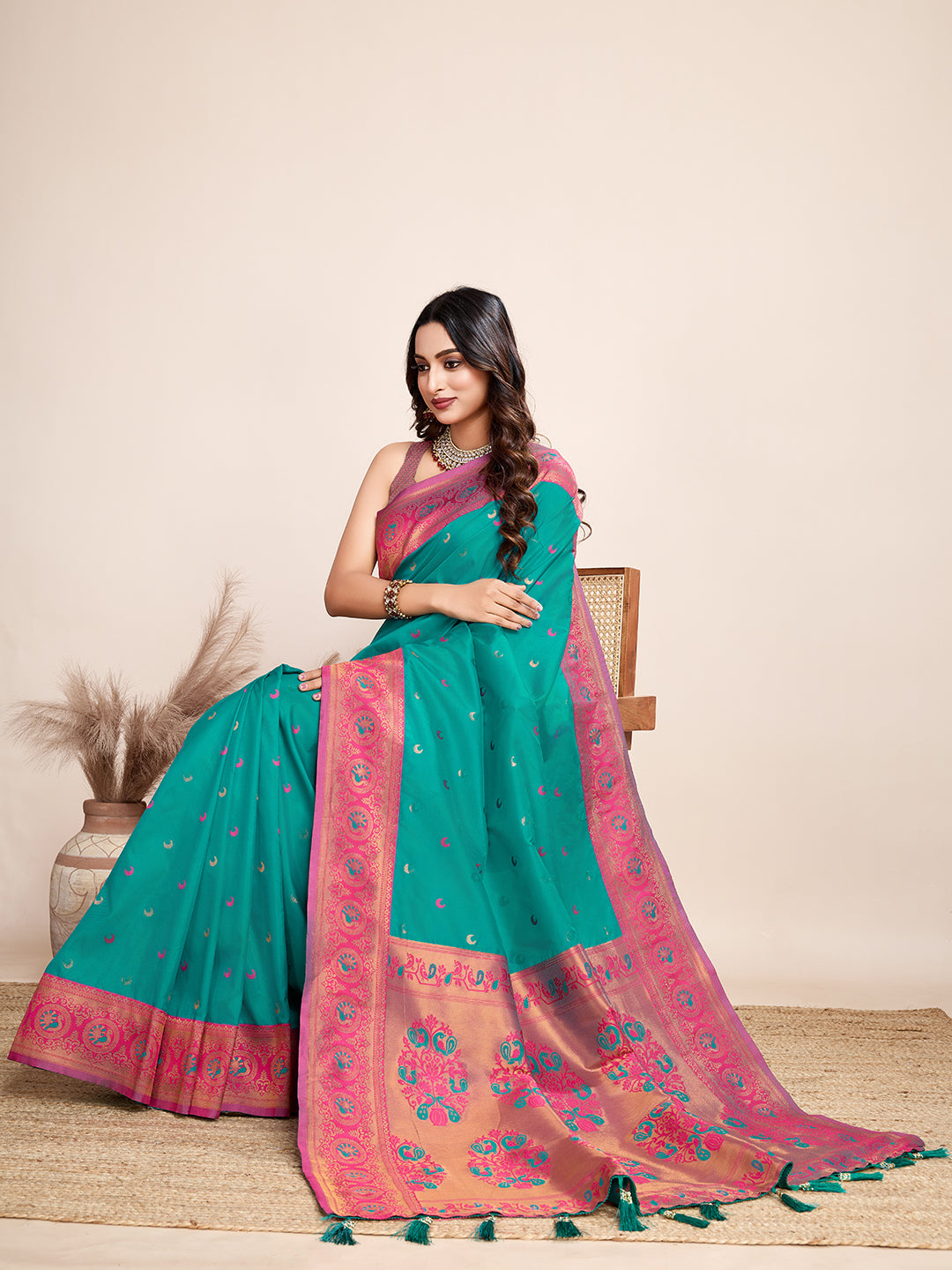 Vedant Vastram Soft Litchi Silk Kanjeevaram Silk Saree - Seegreen | Grocsy