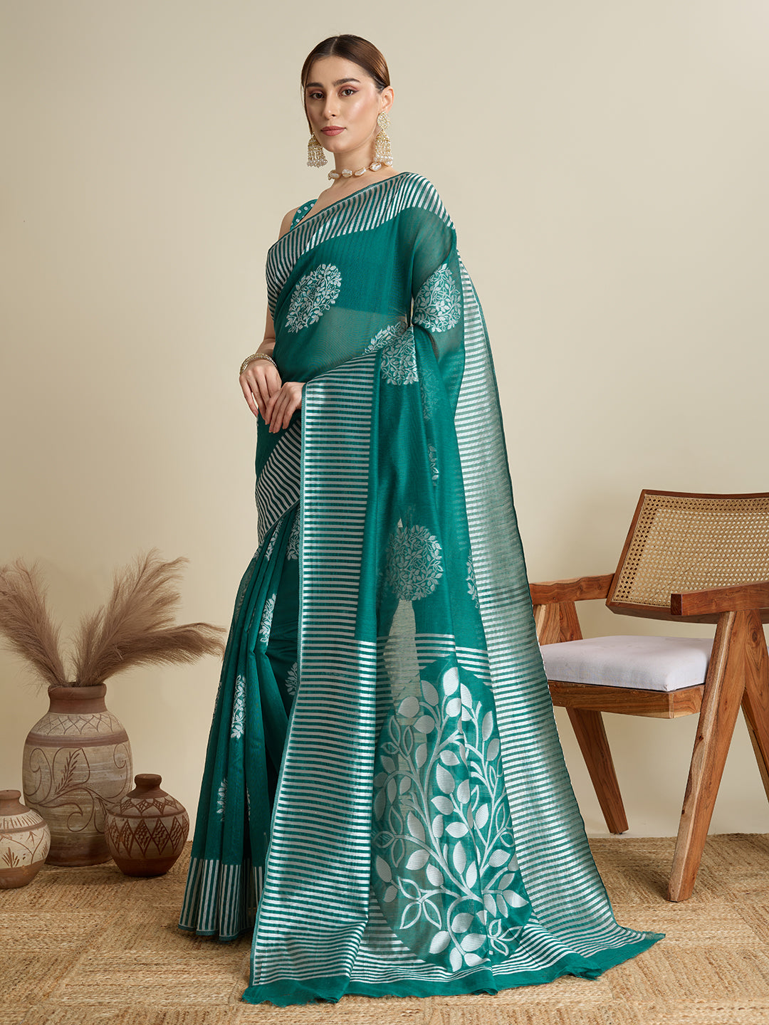 Vedant Vastram Art Silk Fancy Jacquard Saree - Green | Grocsy