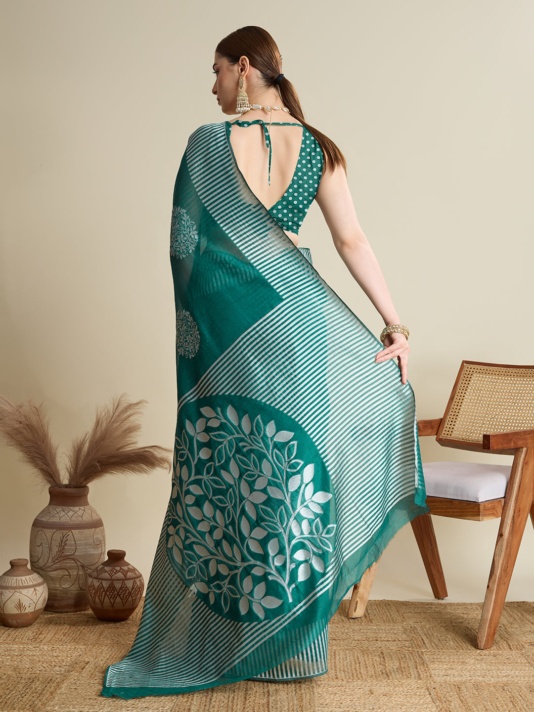 Vedant Vastram Art Silk Fancy Jacquard Saree - Green | Grocsy