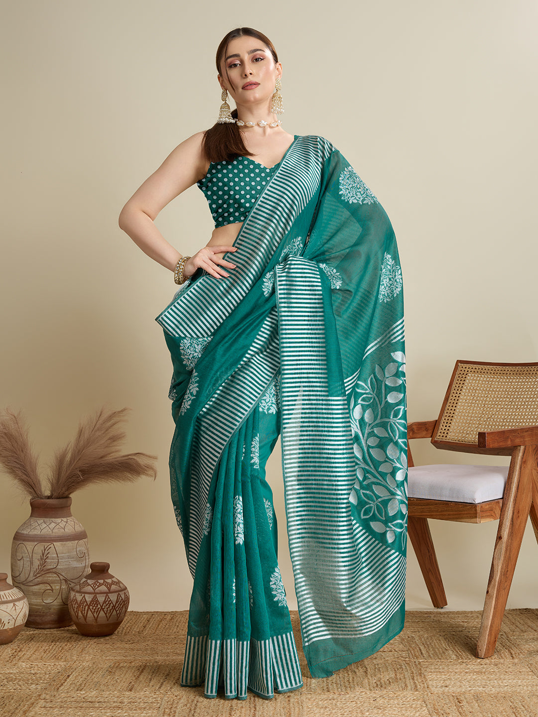 Vedant Vastram Art Silk Fancy Jacquard Saree - Green | Grocsy