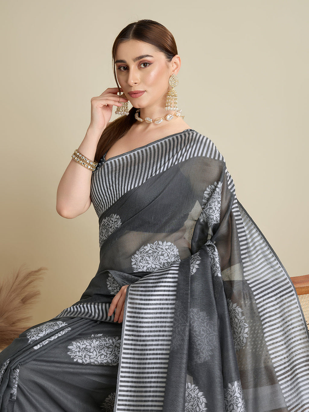 Vedant Vastram Art Silk Fancy Jacquard Saree - Grey | Grocsy