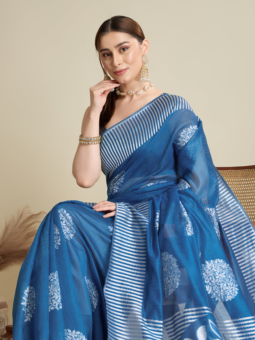 Vedant Vastram Art Silk Fancy Jacquard Saree - Rama | Grocsy