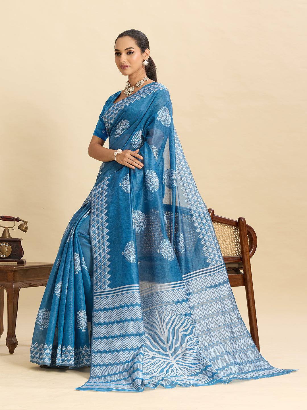 Vedant Vastram Art Silk Fancy Jacquard Saree - Rama | Grocsy