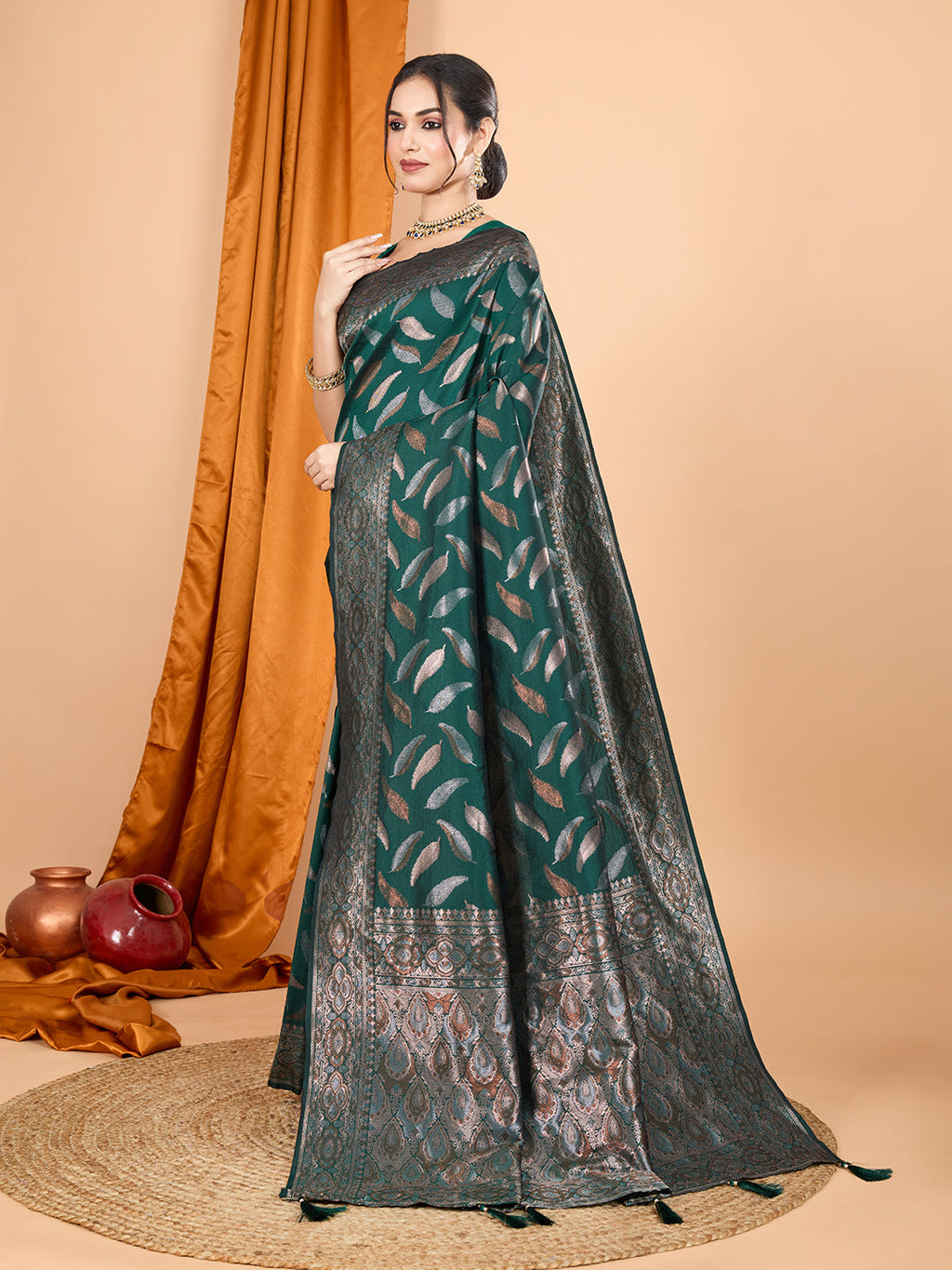 Vedant Vastram Soft Litchi Silk Banarasi Silk Jacquard Saree - Green | Grocsy