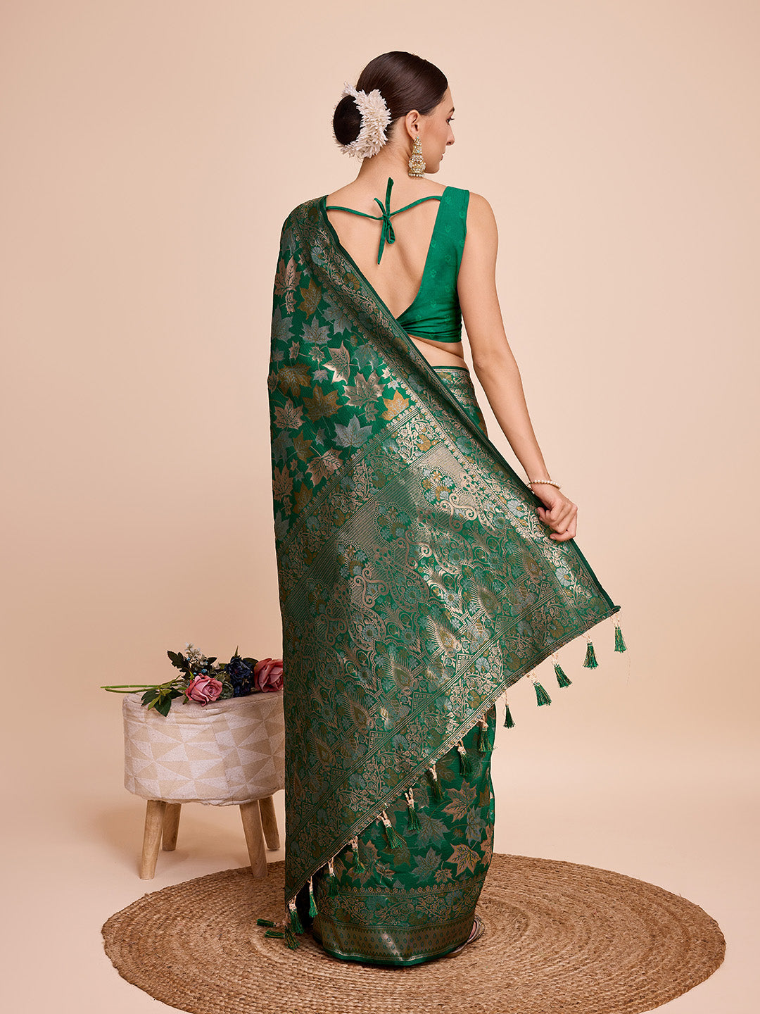Vedant Vastram Soft Litchi Silk Banarasi Silk Saree - Green | Grocsy