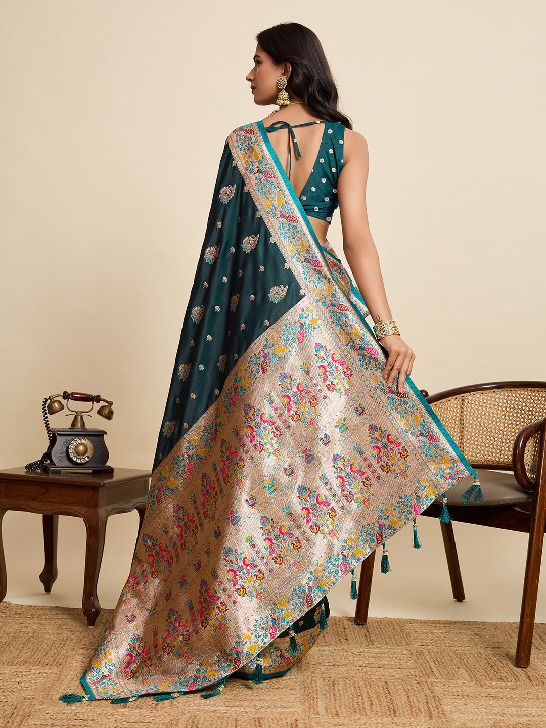 Vedant Vastram Soft Litchi Silk Paithani Jacquard Saree - Rama | Grocsy