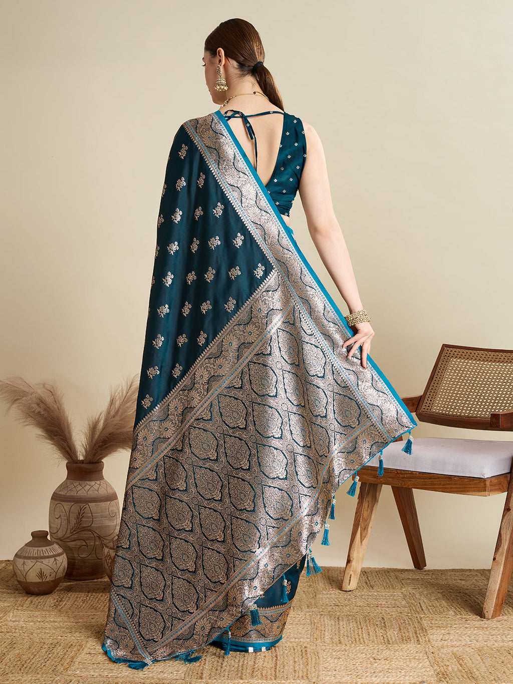 Vedant Vastram Soft Litchi SIlk Banarasi Silk Jacquard Saree - Firozi | Grocsy