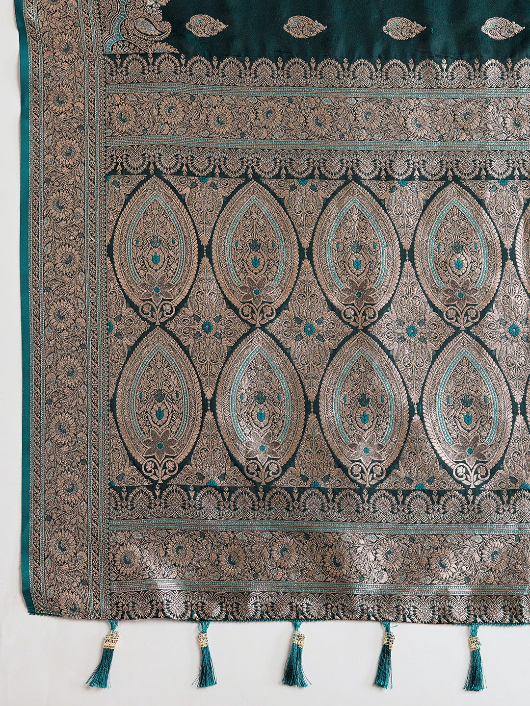 Vedant Vastram Soft Litchi SIlk Banarasi Silk Jacquard Saree - Green | Grocsy