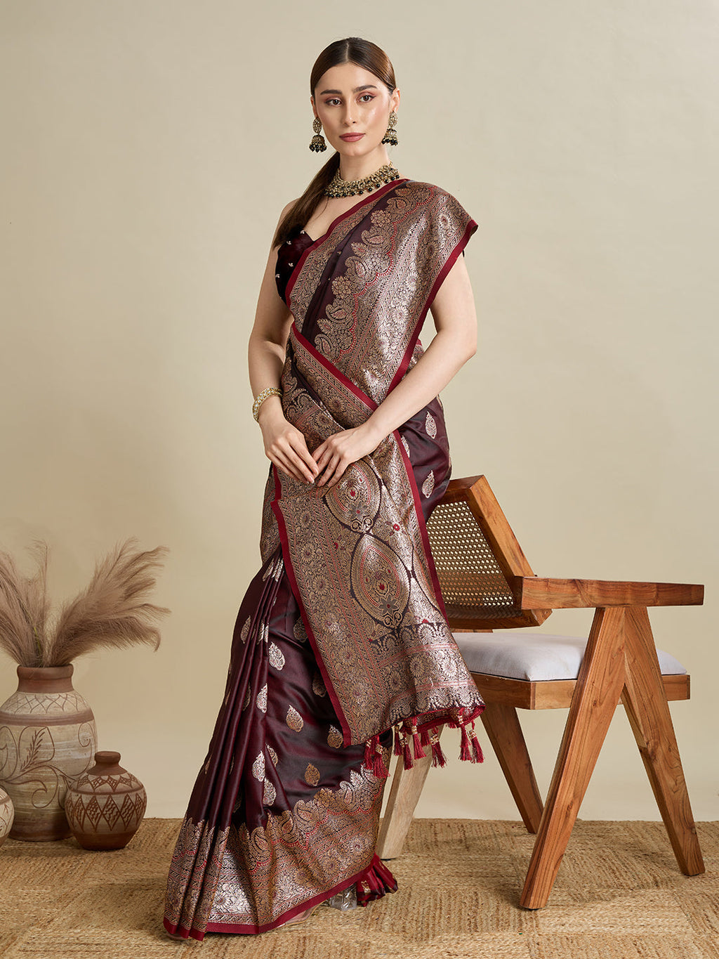 Vedant Vastram Soft Litchi SIlk Banarasi Silk Jacquard Saree - Maroon | Grocsy